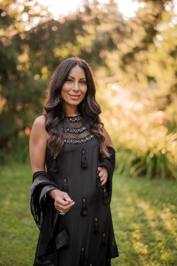 Twirly Black - Image 3